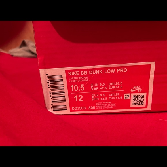 NIKE DUNK LOW - Picture 4 of 4